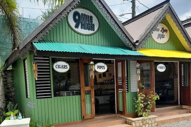 Private Roundtrip Sangster Airport to Montego Bay Hotels - Roundtrip coverage: arrival and departure without the scramble