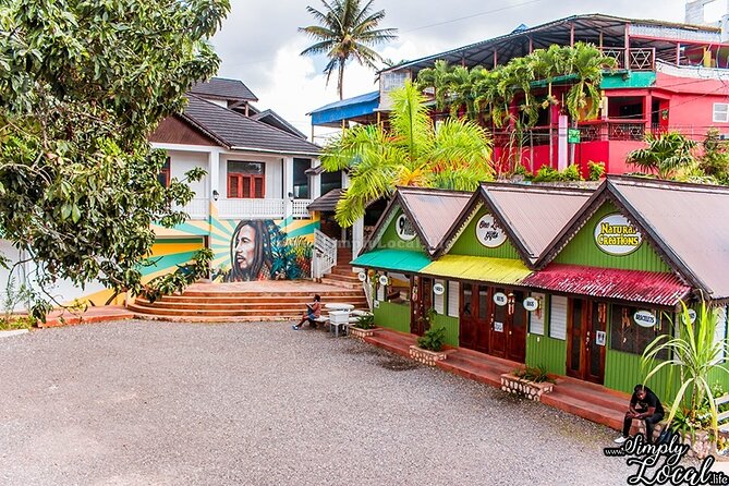 Private Tour Day-Trip Nile mile Bob Marley House With Admission - The private tour feel, with Johnnoy doing the talking
