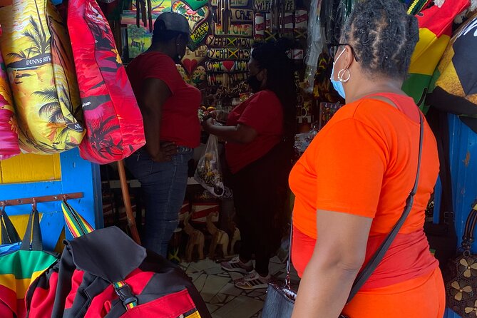 Private Tour Souvenir Shopping in Montego Bay - A Quick Reality Check on Logistics and Weather