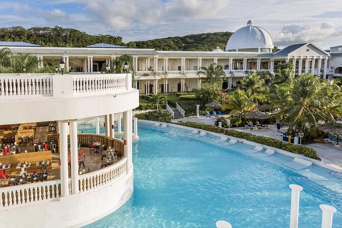 Private Transfer from MBJ Airport to Grand Palladium Hotel - Where Comfort Turns Into Value at $37.50 Per Person