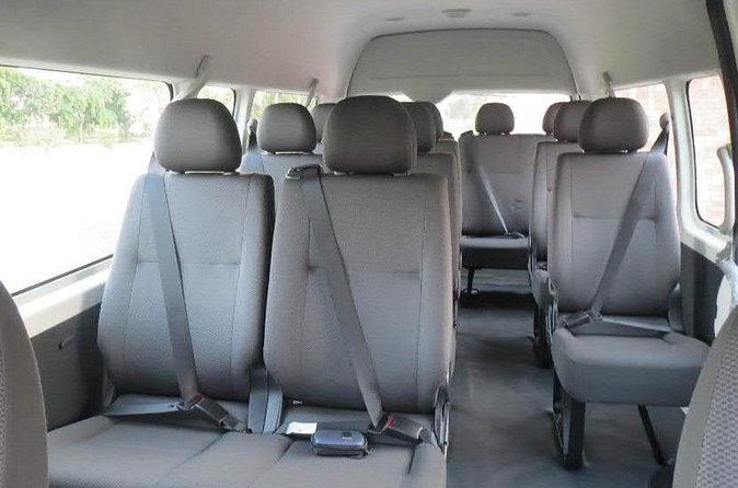 Private Transfer from Montego Bay Hotels to Ocho Rios Hotels - Arrival in Ocho Rios, unloading help and a clean finish