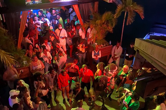 Private Transfer Nightlife 2727 Lounge and Taboo in Montego Bay - Group format, mobile ticket, and keeping the night friction-free