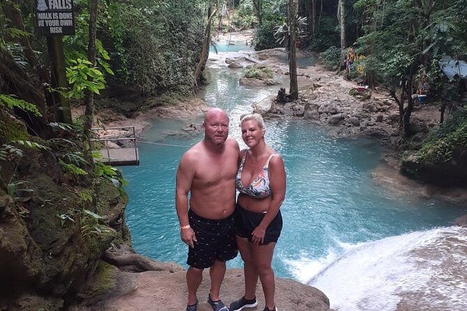 Private Transfer to Dunns River Blue Hole Tubing from Montego Bay - Key things that make this transfer work