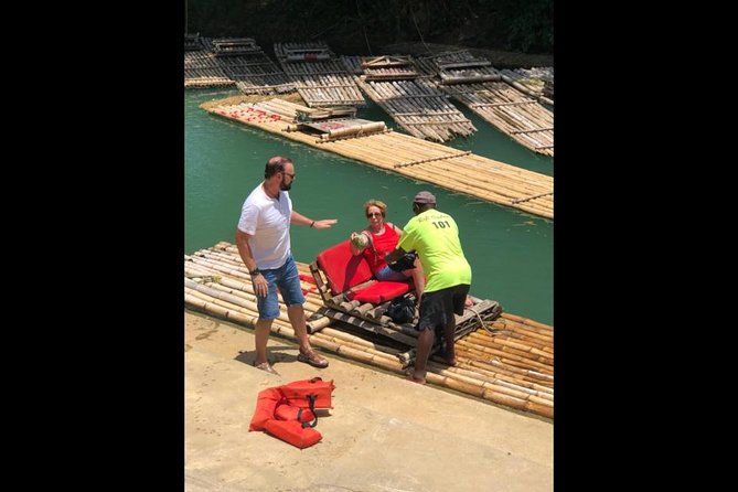 Private transportation from Montego Bay to Martha Brae River Rafting Tour - Private transfer from Montego Bay to Martha Brae, what that really buys you
