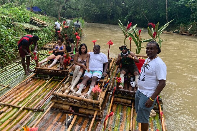Rafting on the Martha Brae - What the Captain-Led Rafting Feels Like On the Water