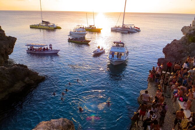 Rick's Cafe and 7 Mile Beach from Montego Bay - A Negril Day Plan That Trades Stress for Real Views