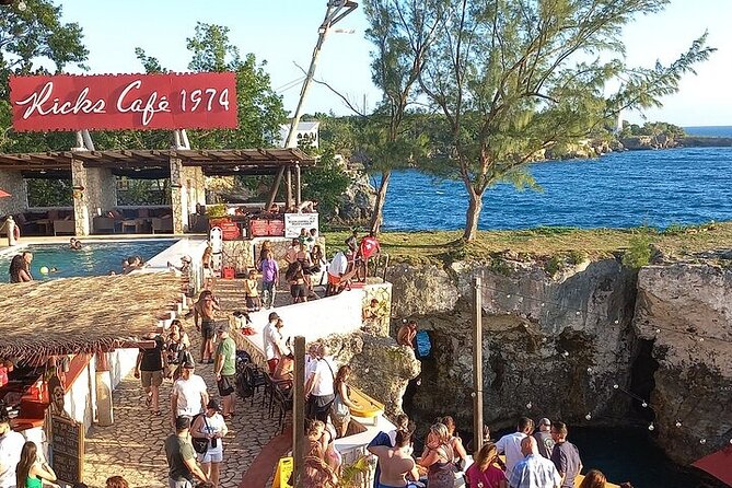 Rick s Café and Seven Mile Beach Private Tour Negril Jamaica - Seven Mile Beach to Rick’s Café, the smooth half-day rhythm