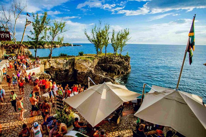 Rick s Café and Seven Mile Beach Private Tour Negril Jamaica - Rick’s Café: reggae, cocktails, and a sunset plan that works