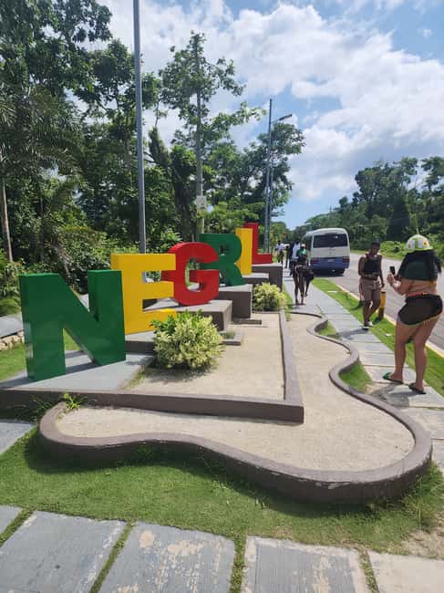Ricks cafe & 7mile Beach Day Tour From Montego Bay. - Who should book this Negril day trip from Montego Bay?