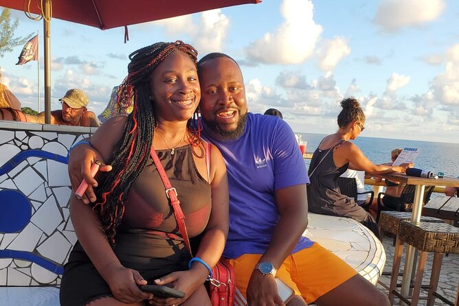 Ricks cafe & 7mile Beach Tour from Montego Bay. - How the group size shapes your experience