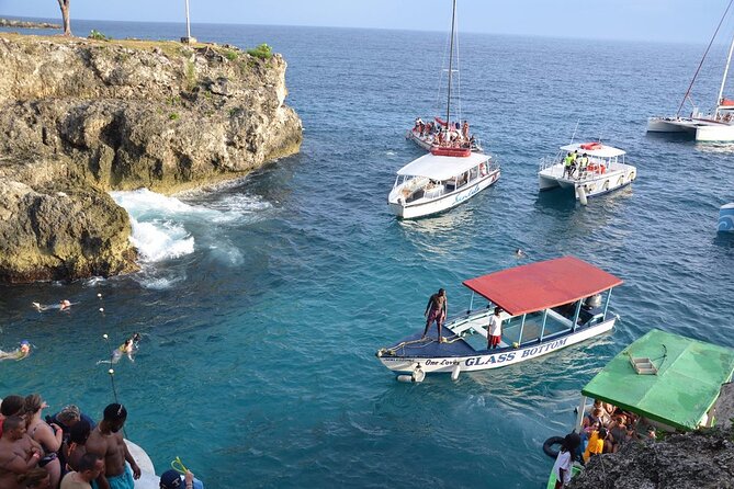 Ricks Cafe and Negril Seven Miles Beach Irie Tour - A realistic 3 to 4 hour schedule that avoids the full-day grind