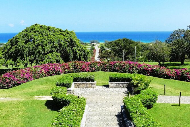 Rose Hall Great House and Montego Bay Tour - Lunch not included: how to avoid a tired, hungry ending