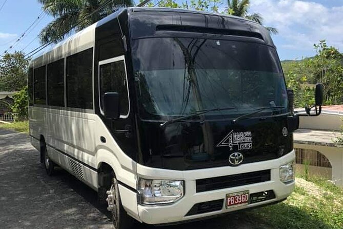 Round Trip Montego Bay Airport Taxi - Grand Palladium - Safety, Communication, and Driver Confidence