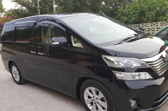 Royalton White Sand and Blue Waters Airport Transfer - A Quick Look at the Provider Style: Byron’s Jamaica Tours