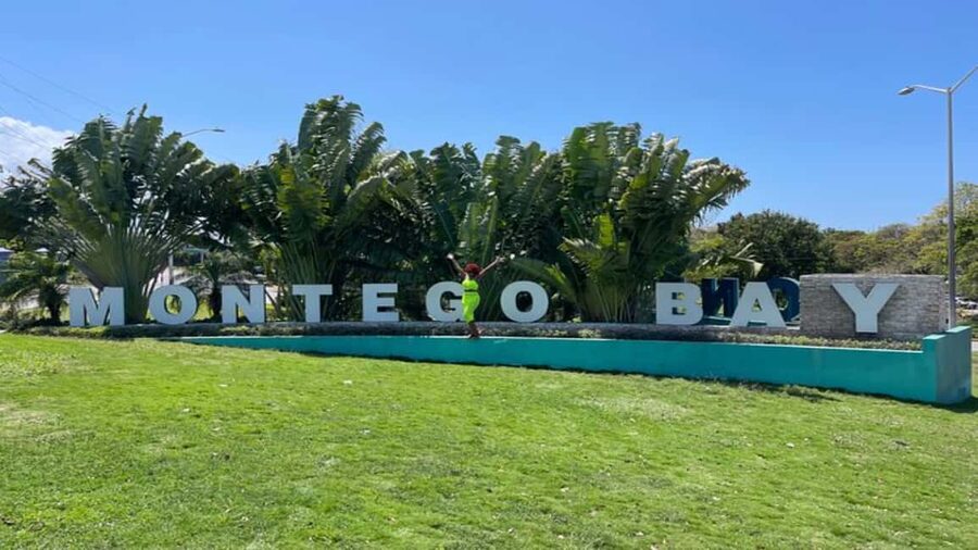 Shopping & Sightseeing Local Guided Tour In Montego Bay - Key things that make this tour a smart pick