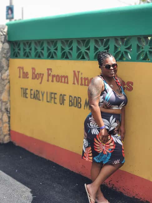 The Official Nine Mile Bob Marley Museum Guided Tour - Original Records, Awards, and Instruments: Why These Details Feel Personal