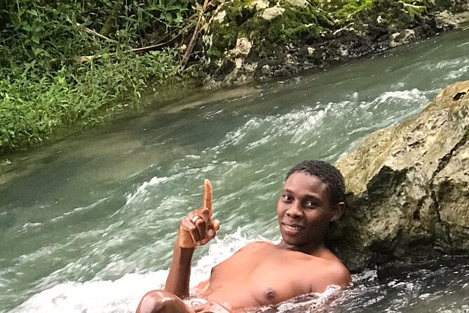 Transportation and Tour from Montego Bay to Blue Hole/Secret Falls - Getting your gear right, fast: water shoes, towel, swimsuit