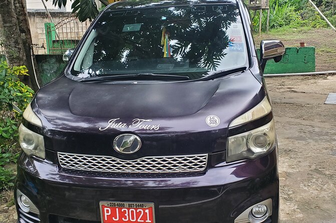 Transportation from Montego Bay to your Hotel. - Inside the Car: Air Conditioning, WiFi, Water, and a Real Sense of Comfort