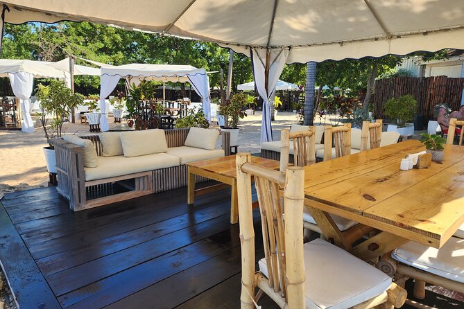 VIP Oceanfront Cabana at Bamboo Beach Club in Montego Bay - Getting there: pickup, round-trip transport, and the real timeline